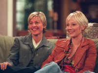 Ellen DeGeneres, la sua ex Anne Heche svela: 'Persi un contratto milionario per la mia storia con lei'