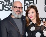 Amber Tamblyn e David Cross: un anniversario di matrimonio da ridere su Twitter