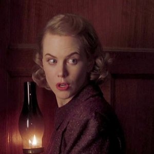 The Others: Nicole Kidman in una scena del film