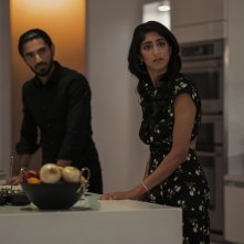 Evil Eye: Sunita Mani, Omar Maskati in una scena del film