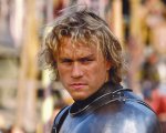 Il destino di un cavaliere: la scena iniziale con Heath Ledger è un 'incidente'