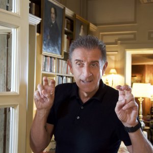 Lockdown all'italiana: una scena con Ezio Greggio