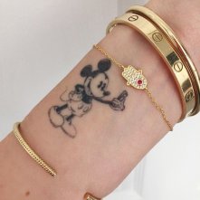 Mickey Mouse si fa un selfie: il tatuaggio di Chiara Ferragni dedicato a Topolino