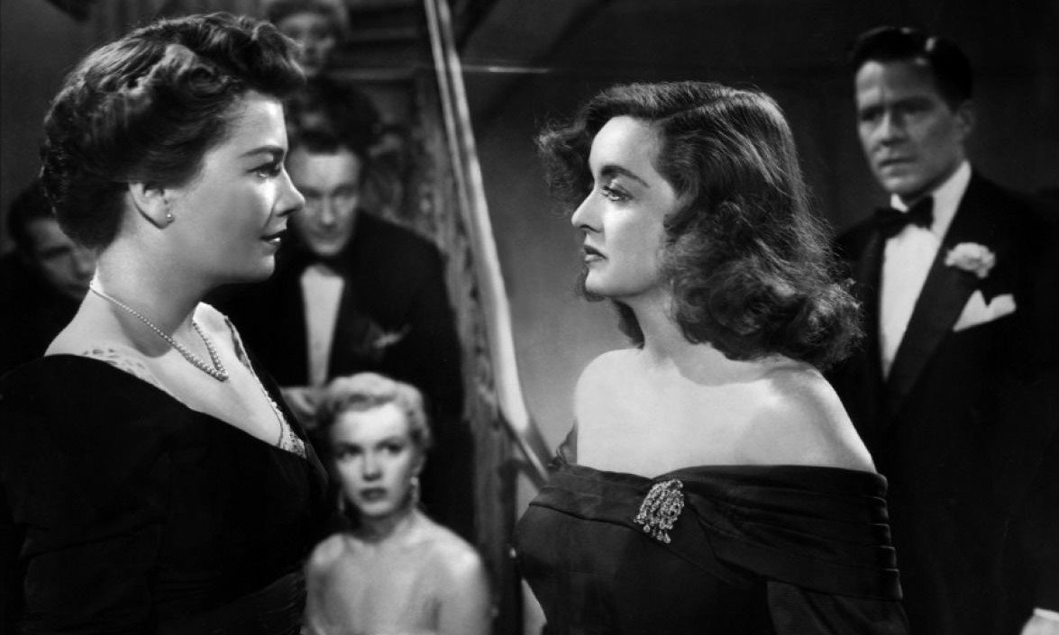 Un'immagine di Eva contro Eva