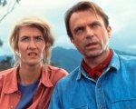Jurassic World: Dominion, il bacio tra Laura Dern e Sam Neill nelle nuove foto dal set