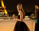 Emily in Paris: Lily Collins svela l'età della protagonista ma i fan non sono convinti