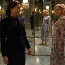 Rebecca: Kristin Scott Thomas, Lily James in una scena del film