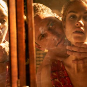 Rebecca: Armie Hammer, Lily James in una scena del film