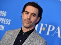 Sacha Baron Cohen contro Facebook: 'Avrebbe permesso a Hitler di fare annunci antisemiti'