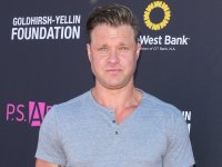 Quell'uragano di papà: Zachery Ty Bryan arrestato per aver aggredito la sua fidanzata