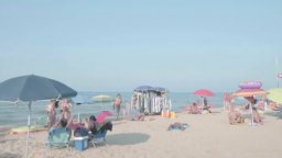 Storia Di Ray -  Clip 'Usa E Getta'