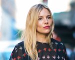 Sienna Miller su Alfred Hitchcock: 'Con Tippi Hedren fu sadico, oggi non la passerebbe liscia'
