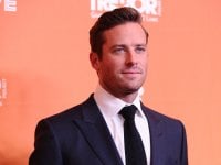 Armie Hammer spiega perché ha scritto quel commento hot a Timothée Chalamet