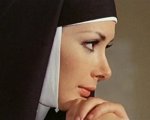 La bella Antonia, prima Monica e poi Dimonia: la commedia erotica con Edwige Fenech stasera su Cine34