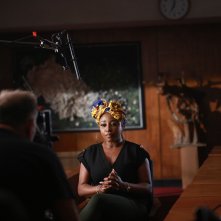 Citation: Ini Edo sul set