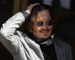 Johnny Depp ha perso la causa contro il Sun, che lo definì 'picchiatore di moglie'