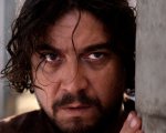 Riccardo Scamarcio, lite con Brenno Placido sul set di Caravaggio: “Se non la pianti ti prendo a schiaffi…”
