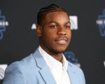 John Boyega: 'Gli studios devono proteggere di più gli attori dall'odio via internet'