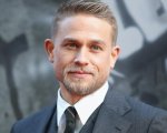 Charlie Hunnam rivela di aver avuto il COVID: 'Avevo perso il senso del gusto e dell'olfatto'