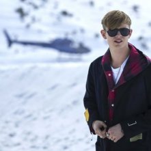 Alex Rider: Otto Farrant in una scena della serie