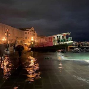 Venezia: la città che affoga, una scena del documentario