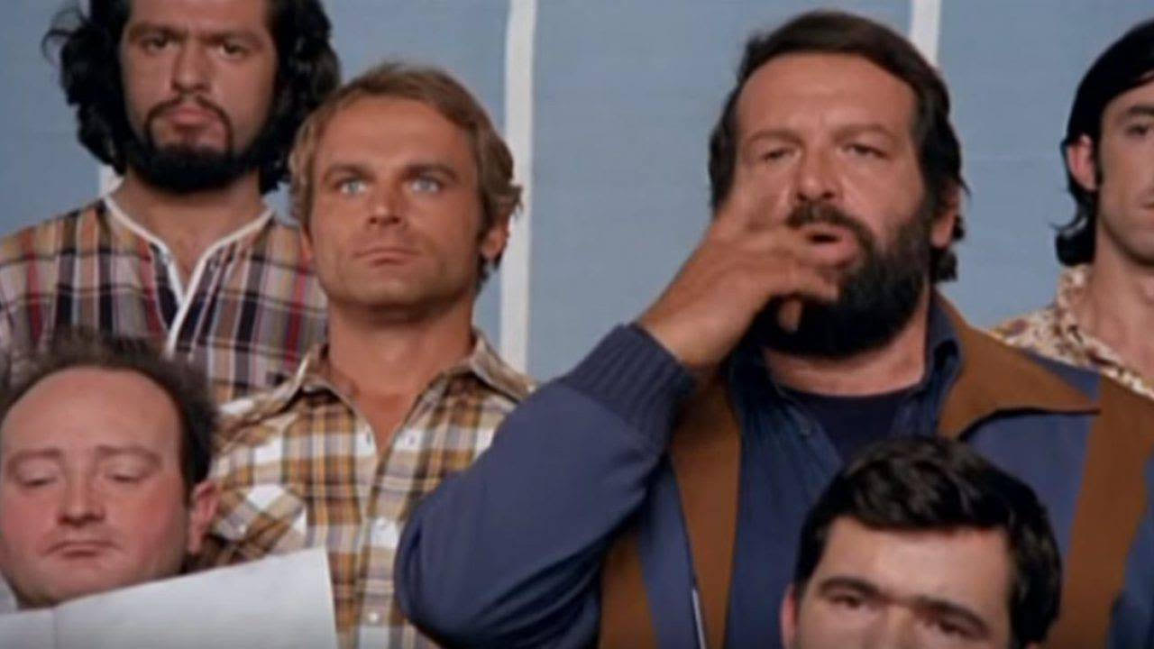 Bud Spencer, Terence Hill e il coro dei pompieri