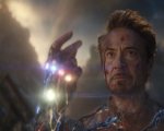Avengers: Endgame: Robert Downey Jr. indossa il Guanto dell'Infinito per beneficenza