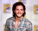 Modern Love: Kit Harington sul set di Dublino per la serie Amazon Prime Video (FOTO)