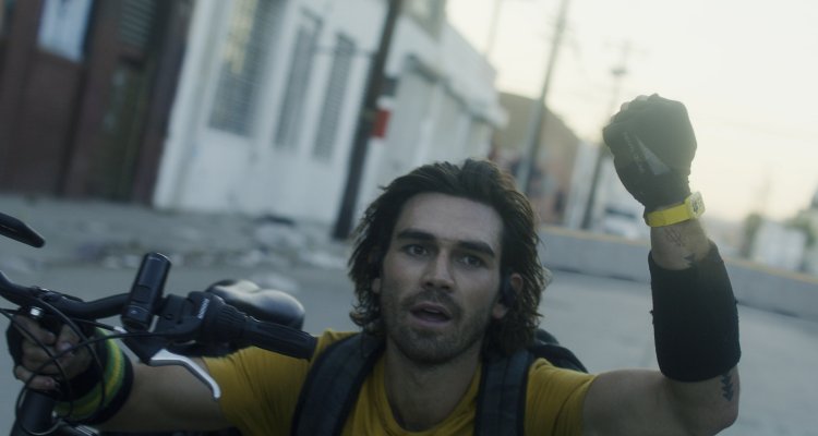 Songbird Streaming En Francais Songbird: il film girato durante la pandemia distribuito direttamente