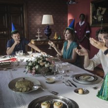 Gli Indifferenti: una scena con Beatrice Grannò, Edoardo Pesce e Valera Bruni Tedeschi