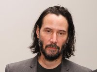 Keanu Reeves: 'Ho iniziato a fumare a 30 anni per colpa di un film e non riesco a smettere'