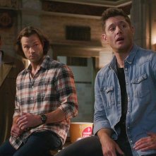 Supernatural 15: Jared Padalecki, Jensen Ackles in una scena
