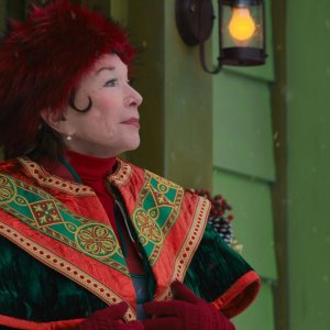 Noelle: una scena con Shirley MacLaine