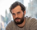 Jamie Dornan: 'Un fan mi ha accusato di avere un figlio con Dakota Johnson'