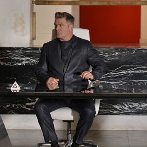 Andròn - The Black Labyrinth: Alec Baldwin in una scena del film