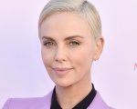 Charlize Theron: la sua casa di produzione svilupperà serie tv per HBO e HBO Max