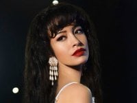 Selena: la serie, la recensione: su Netflix la favola sulla vita della regina della musica tejana