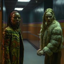 I'm Your Woman: una scena del film con Rachel Brosnahan