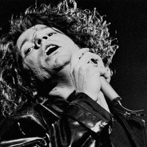Mystify: Michael Hutchence: una scena del documentario