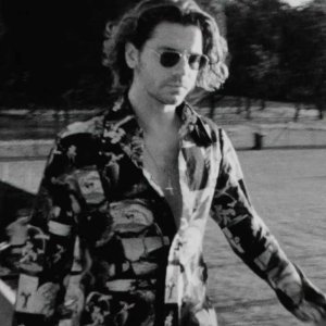 Mystify: Michael Hutchence: una scena del documentario