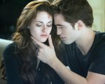 Kristen Stewart in Twilight: un video esilarante mostra tutti i suoi sospiri nella saga