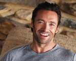 Hugh Jackman: anche lui lavora da casa e condivide un video esilarante