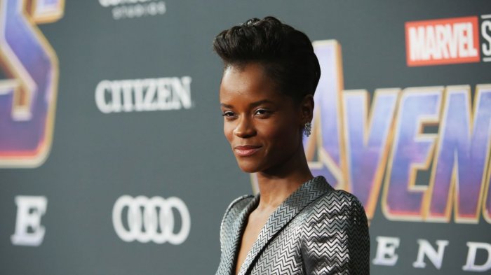 Letitia Wright cancella i suoi account Twitter e Instagram dopo gli attacchi online