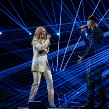 X Factor 2020: Blind si esibisce con Emma Marrone in un'immagine della finale