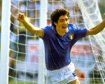 Paolo Rossi: Italia-Brasile 1982 in onda stasera su Rai2 in ricordo del campione scomparso oggi