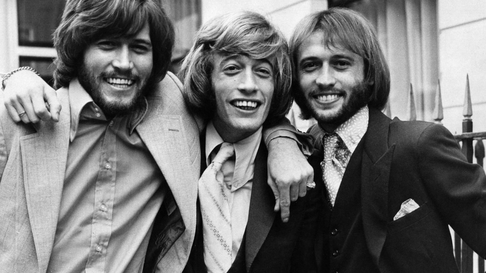 I Bee Gees nel documentario How Can You Mend a Broken Heart