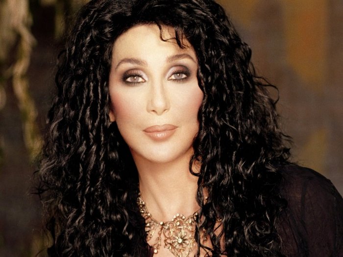 Cher: "Un uomo provò ad uccidermi a Broadway nel 1982"