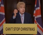 Robbie Williams diventa Boris Johnson nel video di Can't Stop Christmas