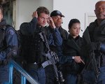 S.W.A.T. - Squadra speciale anticrimine: tra stunt e armi, ecco come si è preparato il cast