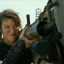 Monster Hunter: un primo piano di Milla Jovovich in azione